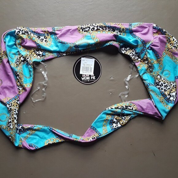 Leopard Chain Print Criss Cross Halter Top - Picture 4 of 7